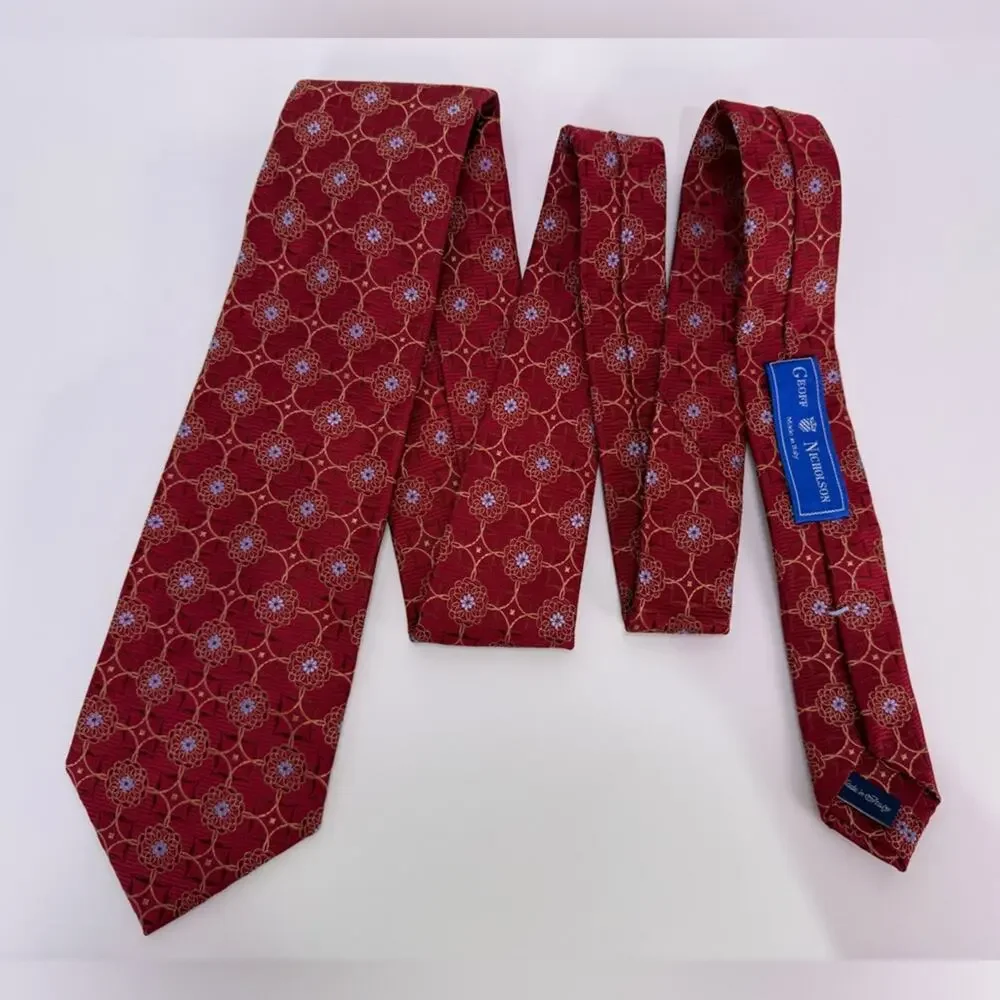 NWT Geoff Nicholson 100% Silk Tie Red Gold Floral Medallion Made in Italy